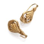 EARRINGS in yellow gold 18 kts. Length cm. 3, total weight gr. 3,30. COPPIA DI ORECCHINI in oro