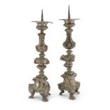 BEAUTIFUL PAIR OF SMALL CANDLESTICKS IN SILVER-PLATED METAL, CENTRAL ITALY 18TH CENTURY shaft