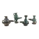 FOUR OILS LAMP IN CERAMICS, PERSIA 19TH CENTURY with emerald green and cobalt blue glaze. Max.