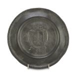 SMALL DISH IN PEWTER, END 18TH CENTURY with heraldic coat of arms, with initials 'LG.' Diameter