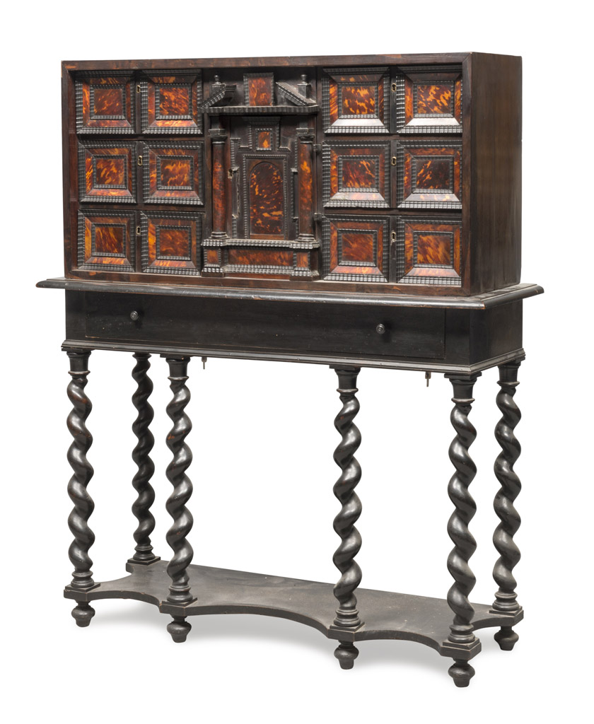 COIN CABINET IN EBONY AND TURTLE, PROBABLY PIEDMONT 18TH CENTURY front with drawers and central door