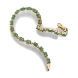ELEGANT BRACELET TENNIS in yellow gold 18kt. with emeralds and diamonds Length cm. 18, emeralds
