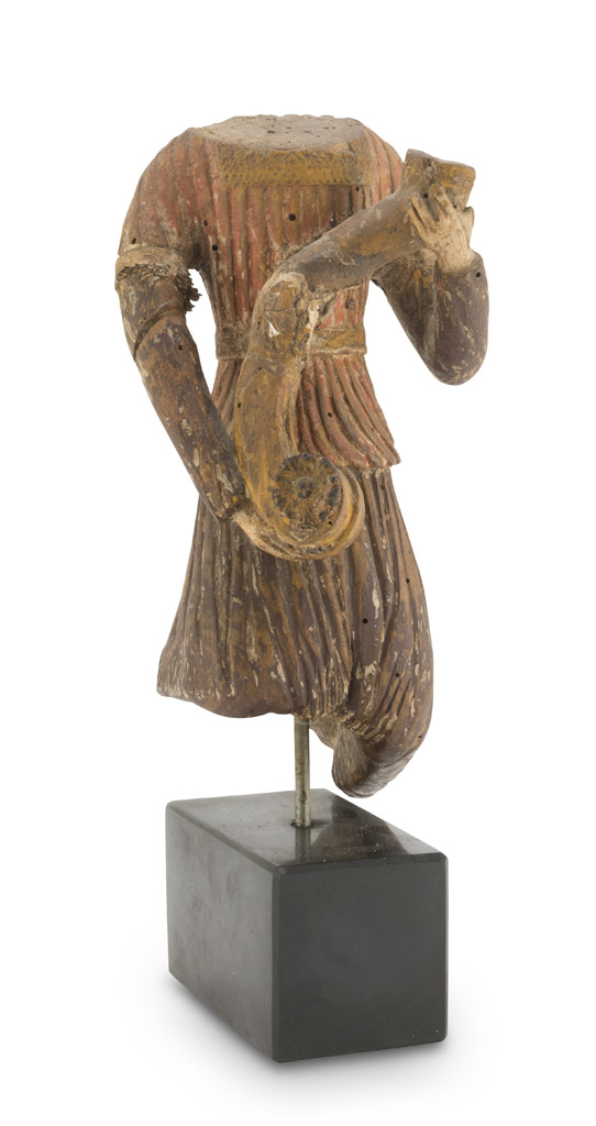 REMAINS OF WOODEN SCULPTURE, PROBABLY TUSCAN LATE 14TH CENTURY polychrome lacquered. The sculpture