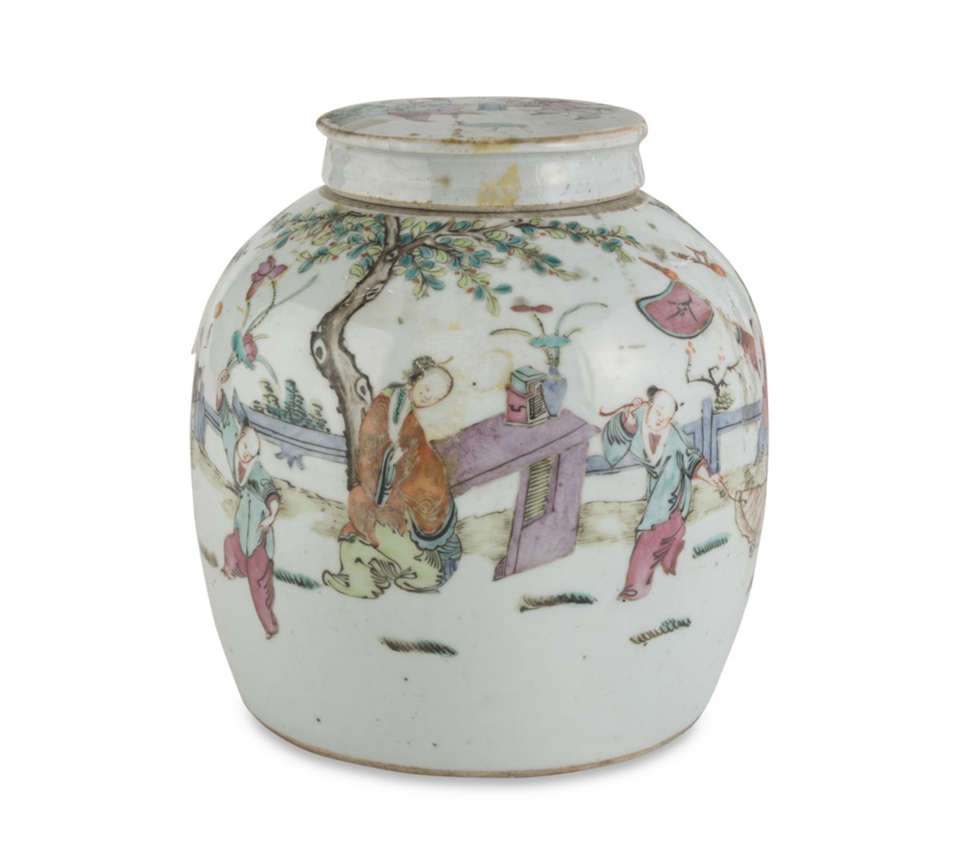 POLYCHROME ENAMELLED PORCELAIN POTICHE, CHINA LATE 19TH, EARLY 20TH CENTURY decorated with