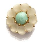 BROOCH flower-shaped with corolla in rock crystal and central turquoise, mount in yellow gold 18