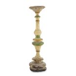 CANDLESTICK IN LACQUERED WOOD, 18TH CENTURY yellow and green ground, with cylindrical shaft. h.