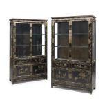 A PAIR OF SHOWCASES IN LACQUERED WOOD, CHINA early 20TH CENTURY black ground, decorated with