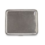 TRAY IN SILVER-PLATED METAL, PUNCH VICENZA 20TH CENTURY Silversmith De Benedetti. Measures cm. 39