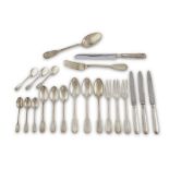 SET OF SILVER CUTLERY, PUNCH KINGDOM OF ITALY 1872/1933 with slightly chiselled handles.