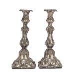 PAIR OF CANDLESTICKS IN SILVER, PUNCH KINGDOM OF ITALY 1872/1933 embossed with grapevine branches.