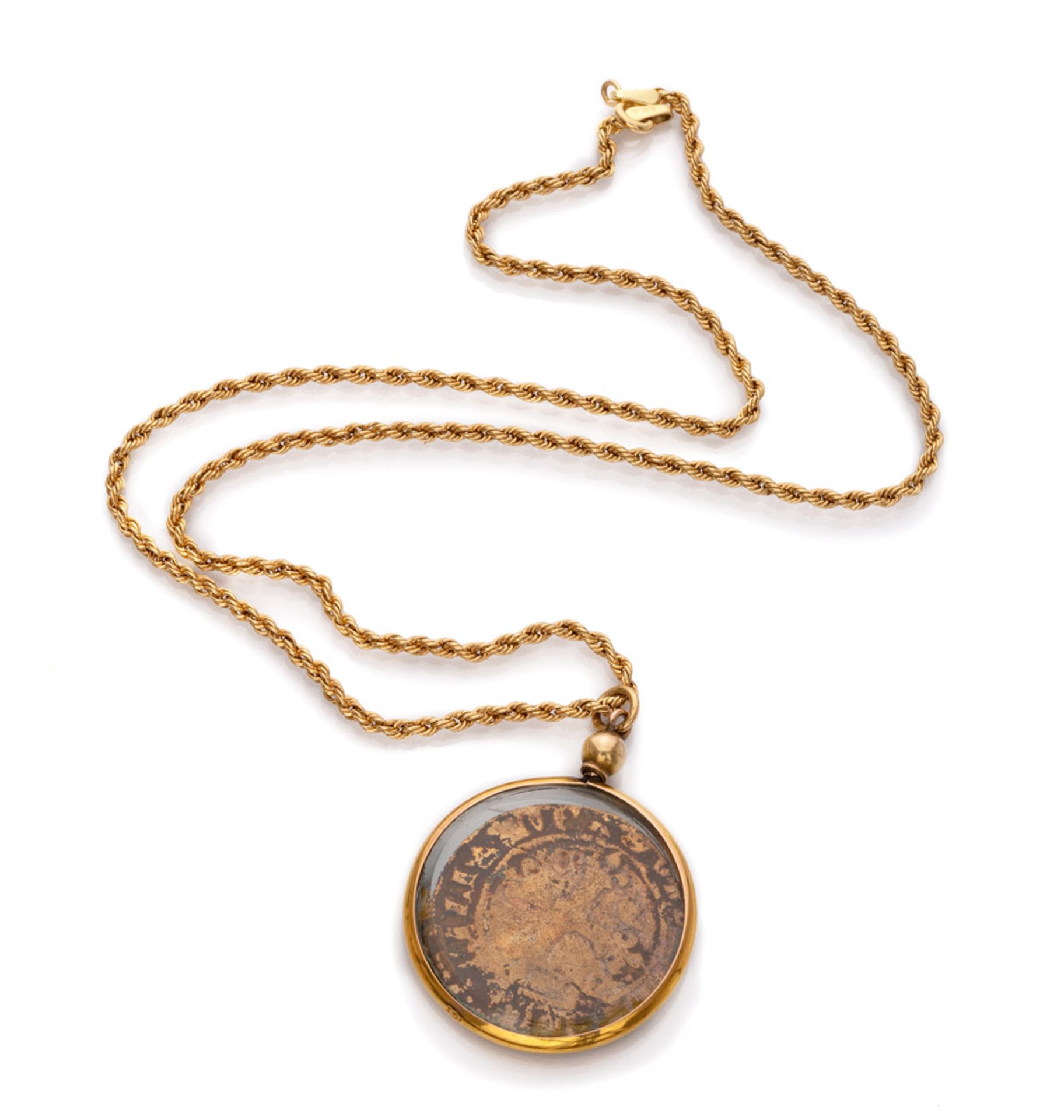 CHOKER in yellow gold 18 kts., with twisted chain and pendant with coin. Length cm. 44, total weight