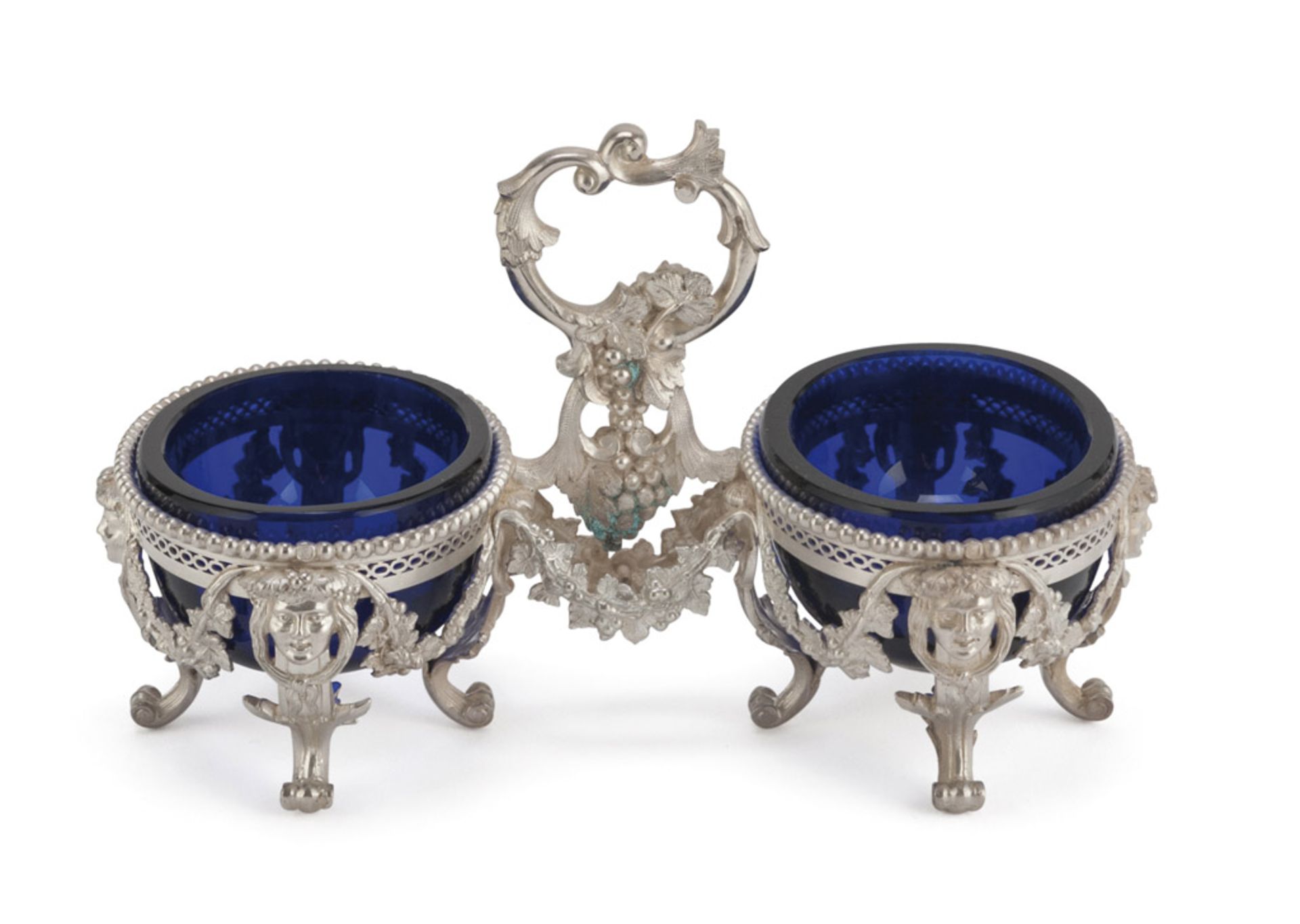 DOUBLE SALTCELLAR IN SILVER, PUNCH PARIS LATE 19TH CENTURY with pearly edges and basin chiseled with