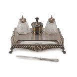 INKWELL IN SILVER, PUNCH SHEFFIELD 1892 Complete of not coeval letter opener. Silversmith Harry