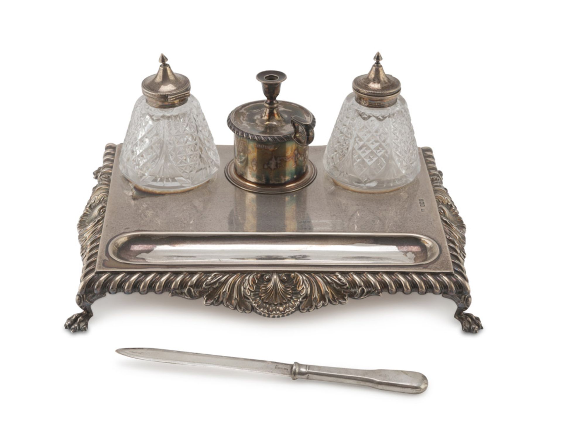 INKWELL IN SILVER, PUNCH SHEFFIELD 1892 Complete of not coeval letter opener. Silversmith Harry