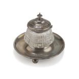 INKWELL IN SILVER, EARLY 20TH CENTURY with basin in cut crystal and round dish. Non declared