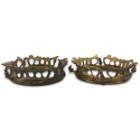 PAIR OF BASES IN BRONZE, 18TH CENTURY round shape, chiselled to twisted curls, leaves and