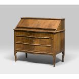 A BEAUTIFUL WALNUT-TREE FLIP-TOP CABINET, CENTRAL ITALY 18TH CENTURY with edgings in boxwood.