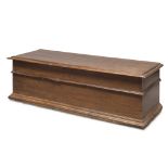 CHEST BENCH IN WALNUT, TUSCANY 18TH CENTURY Measures cm. 55 x 167 x 60. Defects. CASSAPANCA IN NOCE,