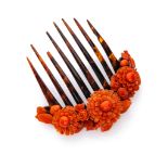 SPLENDID COMB in turtle decorated with flowers, buds of roses and small leaves in red coral.