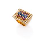 SPLENDID RING in yellow gold 18 kts., with mount of geometric design embellished by sapphires,