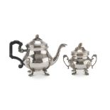 SILVER-PLATED TEAPOT AND SUGAR BOWL, 19TH CENTURY smooth body, with claw feet. Non declared punch.