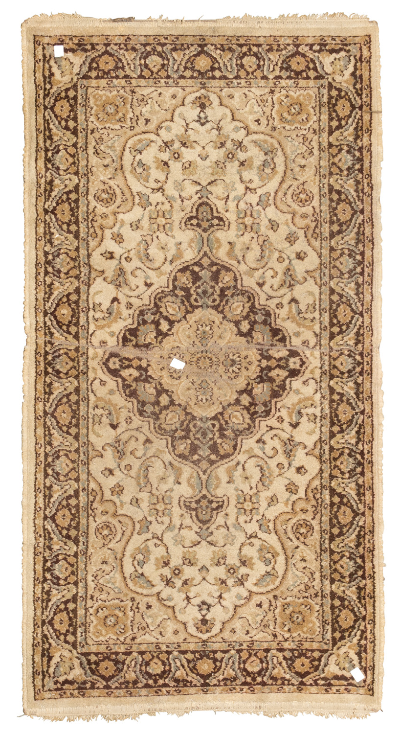 MACHINE KNOTTED RUG, 20TH CENTURY Caucasian design. Measures cm. 148 x 76. TAPPETO MECCANICO, XX