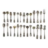 A QUANTITY OF TEASPOONS IN SILVER, VARIOUS PUNCHES AND EPOCHS some are enamelled. Total weight gr.