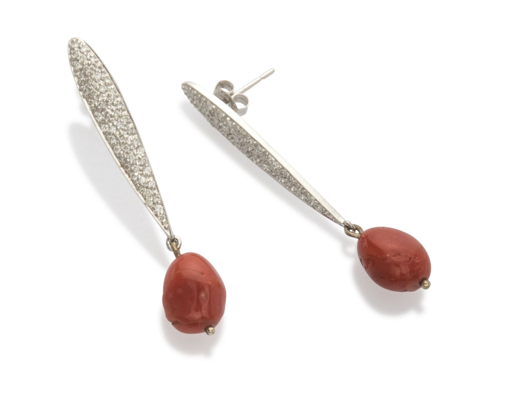 EARRINGS in white gold 18 kts., with drop elements studded with diamonds and pending red coral.