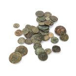 FORTY-TWO BRONZE COINS, ROMAN EMPIRE MB. For this lot returns are not accepted. QUARANTADUE