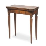 SMALL CARD TABLE IN WALNUT, EMILIA LATE 18TH CENTURY with folding top. One drawer, fluted tapered
