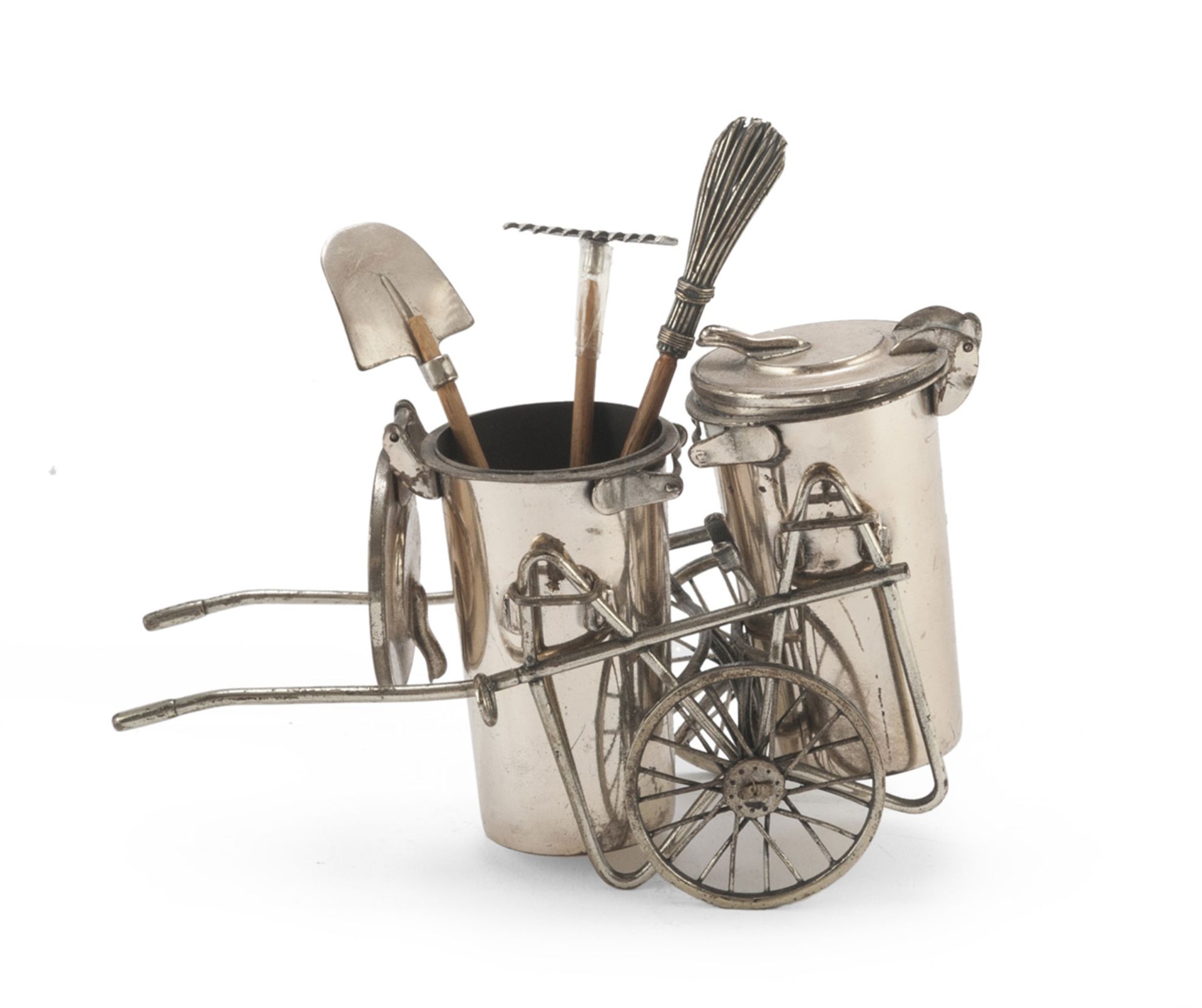 MODEL IN SILVER, PUNCH AREZZO POST 1979 representing the garbage collector's baskets with tools.