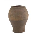 CERAMIC VASE, CHINA 19TH CENTURY with brown glazed body and flat base. Measures cm. 22 x 18. VASO IN