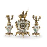 TRIPTYCH WITH CLOCK IN PORCELAIN AND ORMOLU, CHINA LATE 19TH CENTURY decorated with interlacements
