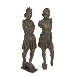 FLEMISH SCULPTOR, 16TH CENTURY Prince in arme Princess Remain of two oak wooden sculptures, cm.