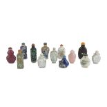 THIRTEEN SNUFF BOTTLES, CHINA 20TH CENTURY realized in porcelain, nacre, glass, lapis lazuli, pink