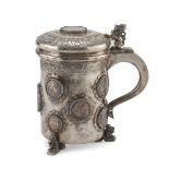 BEAUTIFUL SILVER TANKARD, PROBABLY AUSTRIA-HUNGARY EARLY 20TH CENTURY cylindrical body with inserted