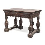 BEAUTIFUL CENTER WRITING DESK IN MAHOGANY, PROBABLY NAPLES PERIODO CHARLES X apron of the top with
