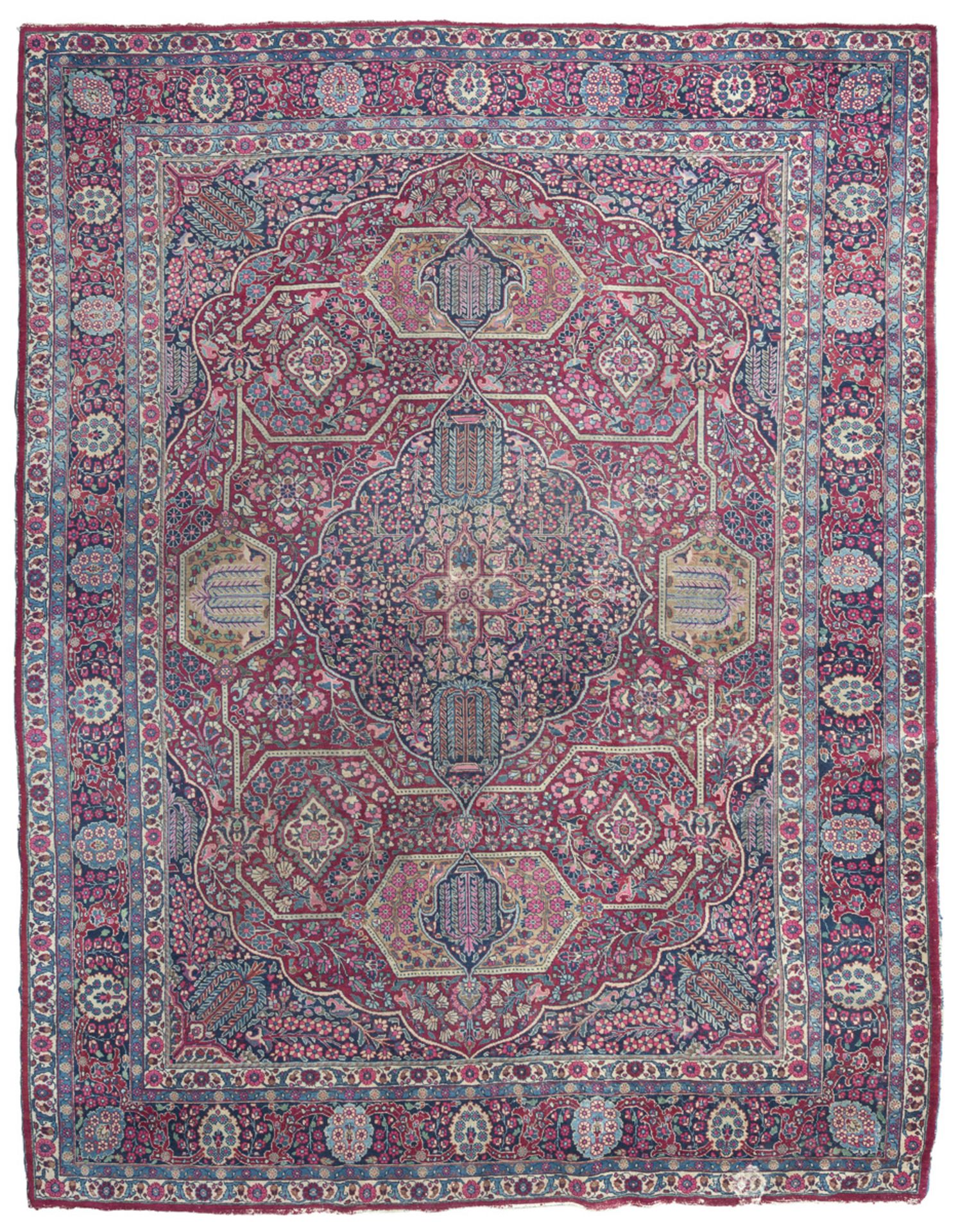 KIRMAN CARPET EARLY 20TH CENTURY