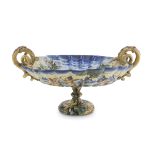 BEAUTIFUL CENTER IN MAIOLICA PROBABLY ROMAN CASTLES 19TH CENTURY