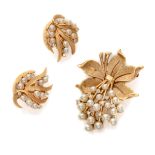 PARURE OF EARRINGS AND BROOCH TRIFARI 1940s