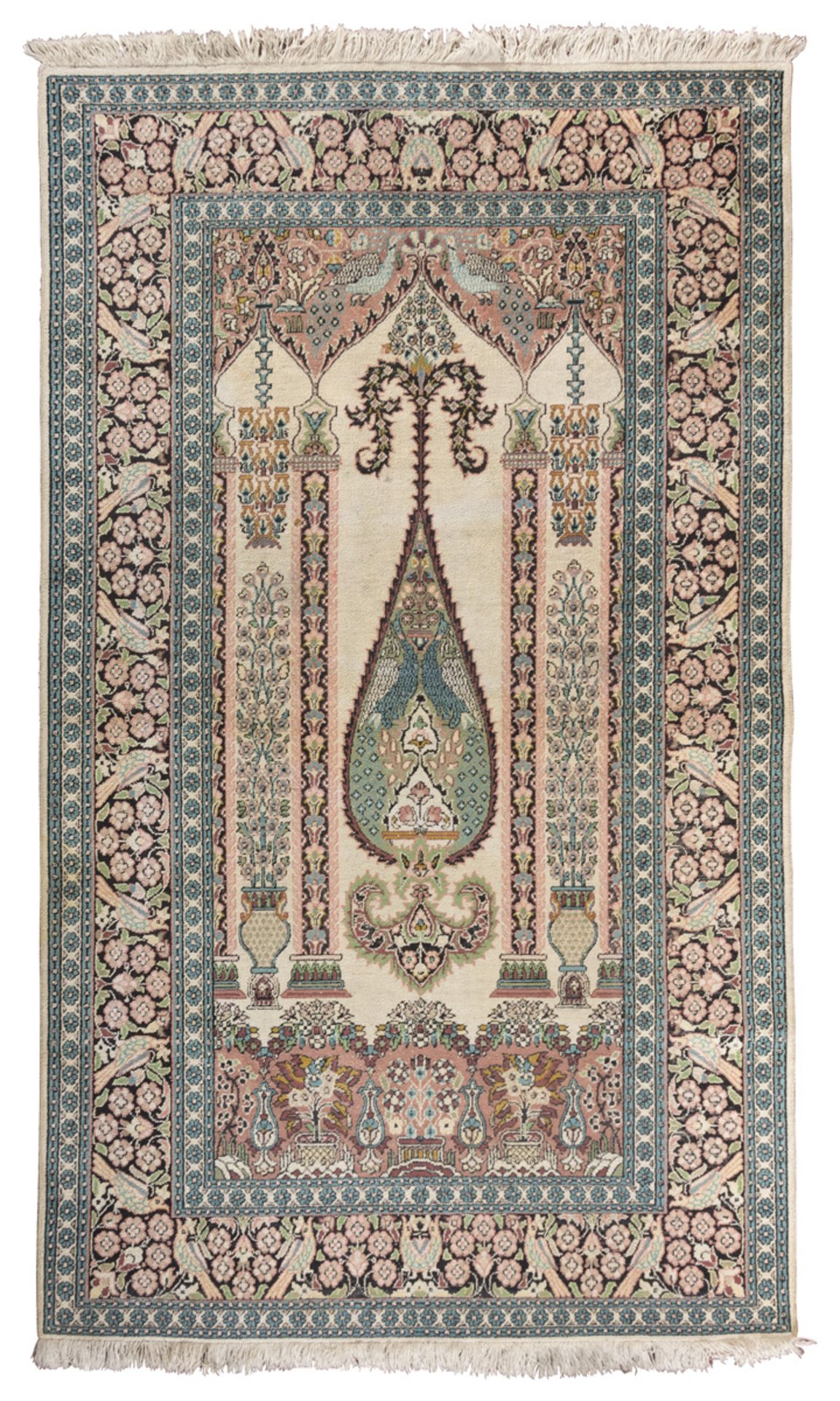 INDIAN AGRA CARPET MID-20TH CENTURY