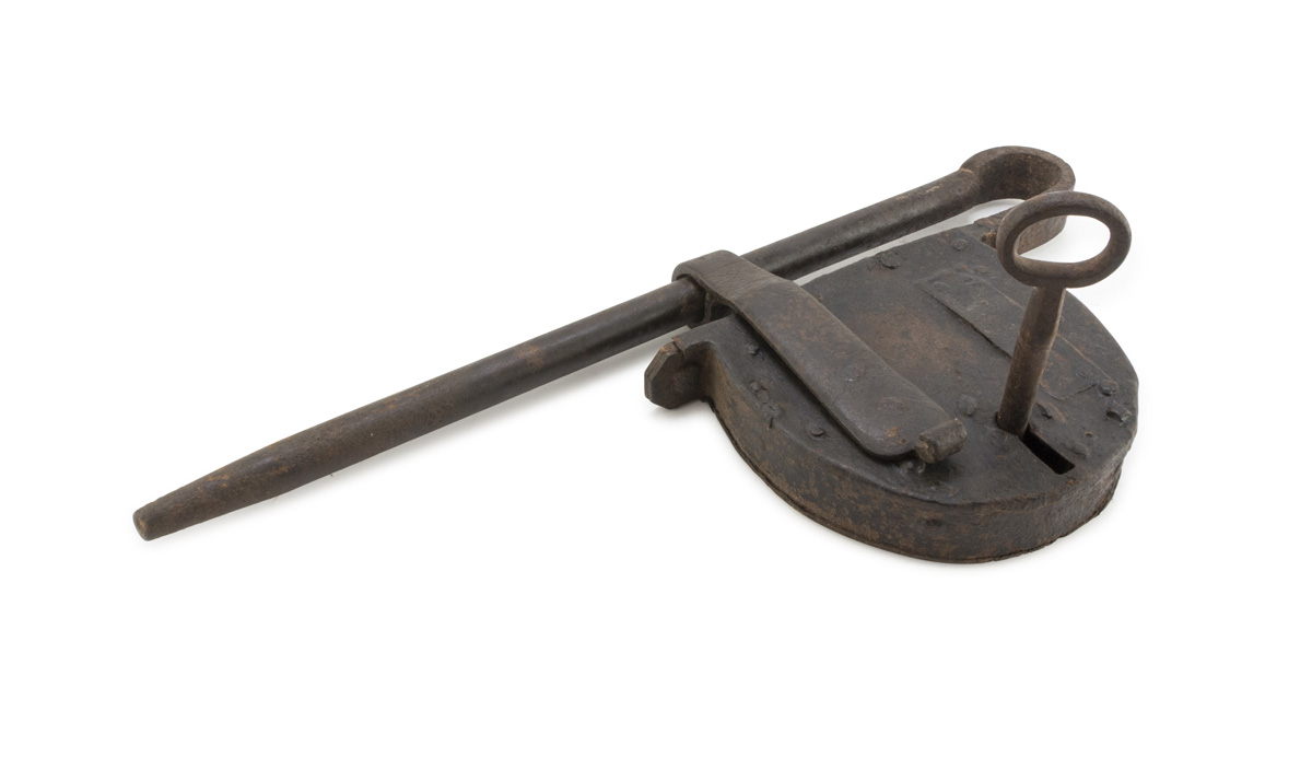 BIG IRON LOCK WITH KEY 17TH CENTURY