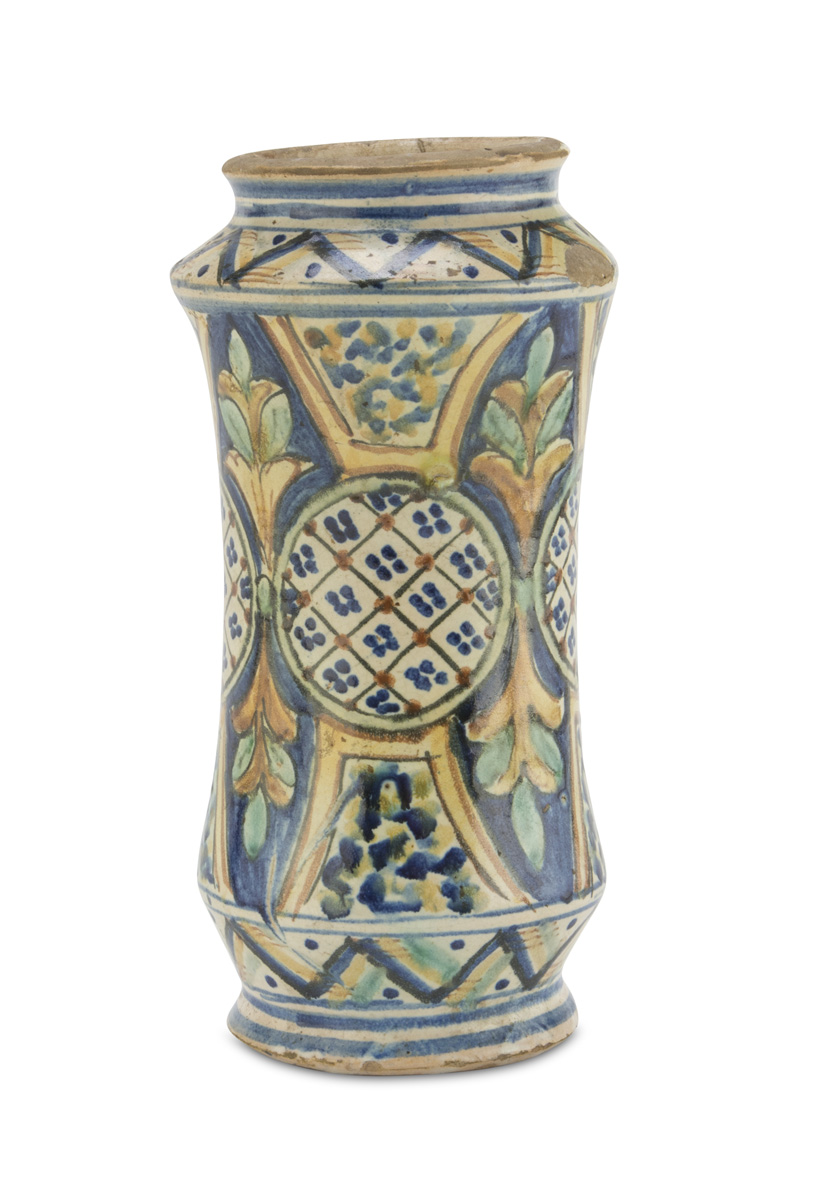 ALBARELLO IN MAIOLICA PROBABLY SICILY 18TH CENTURY