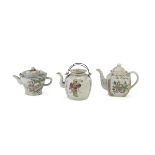 THREE TEAPOTS IN POLYCHROME ENAMELLED PORCELAIN CHINA 20TH CENTURY
