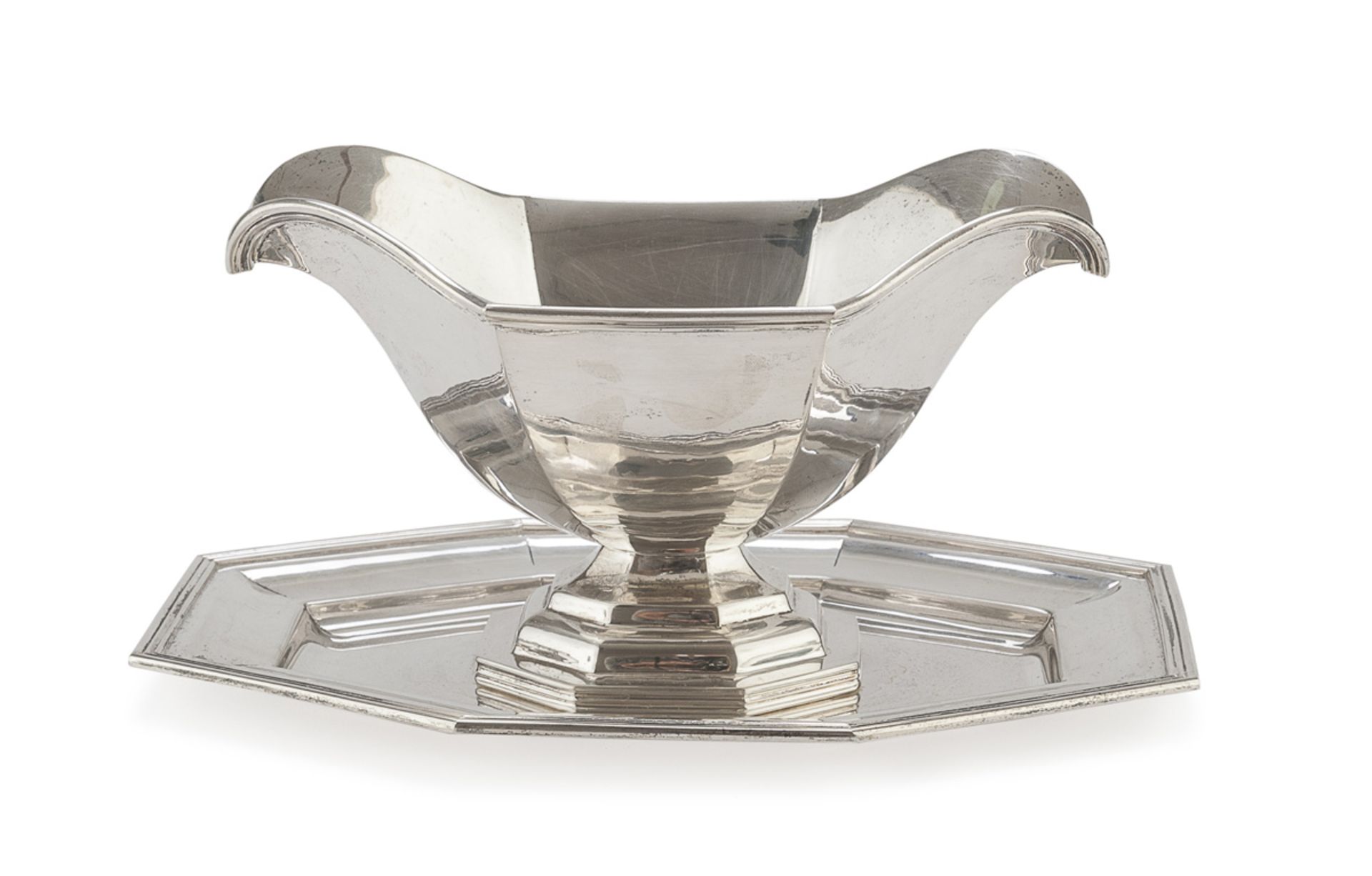 GRAVY BOAT IN SILVER PUNCH ALEXANDRIA POST 1968