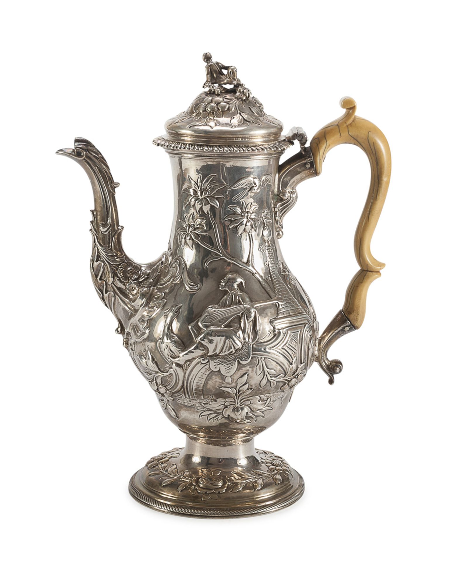 SPLENDID COFFEEPOT IN SILVER PUNCH LONDON 1762