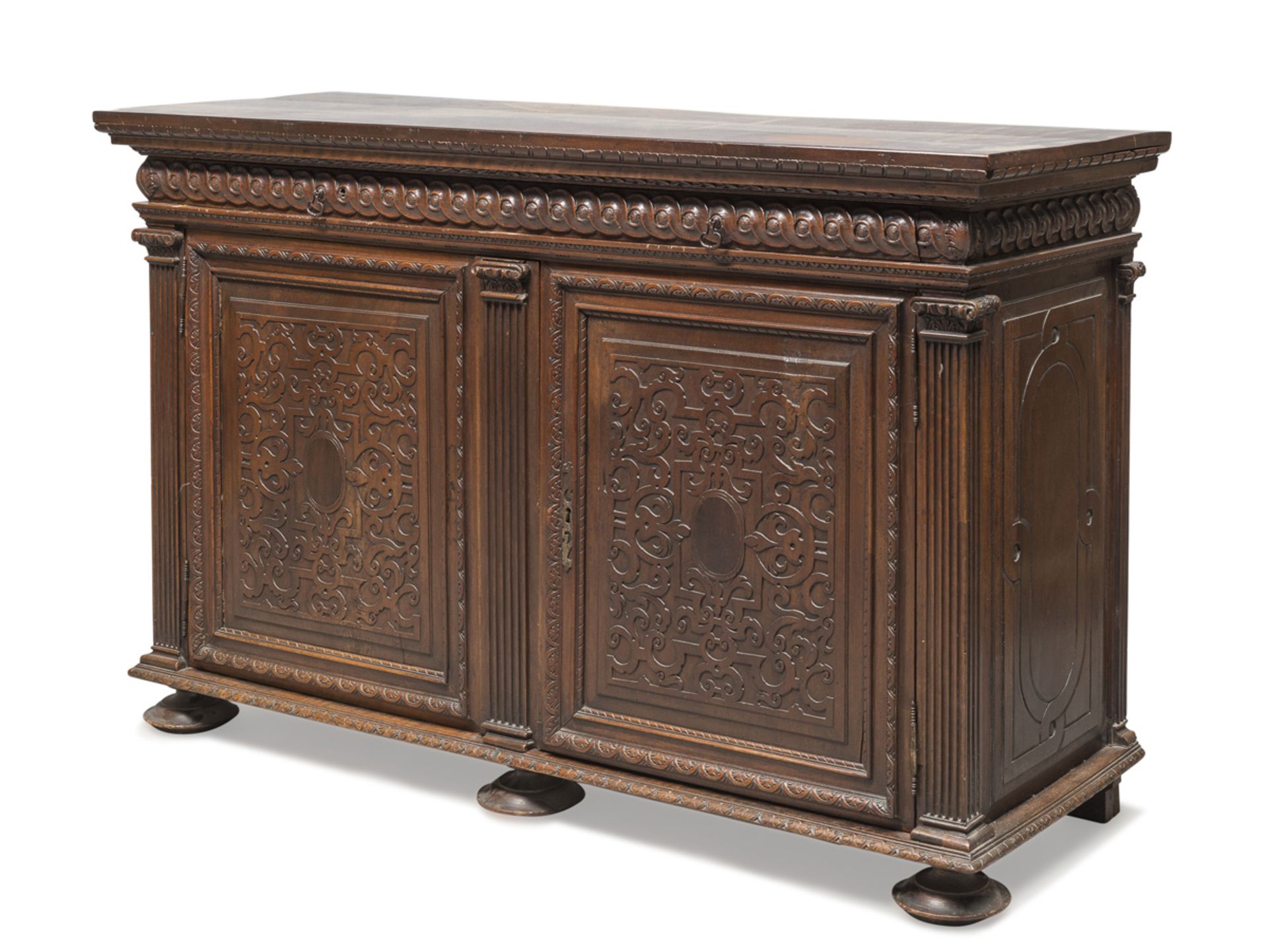 RARE AND IMPORTANT SIDEBOARD IN WALNUT - PROBABLY FLORENCE 17TH CENTURY