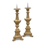 A PAIR OF WALL CANDLESTICKS IN GILDED AND LACQUERED WOOD - 18TH CENTURY