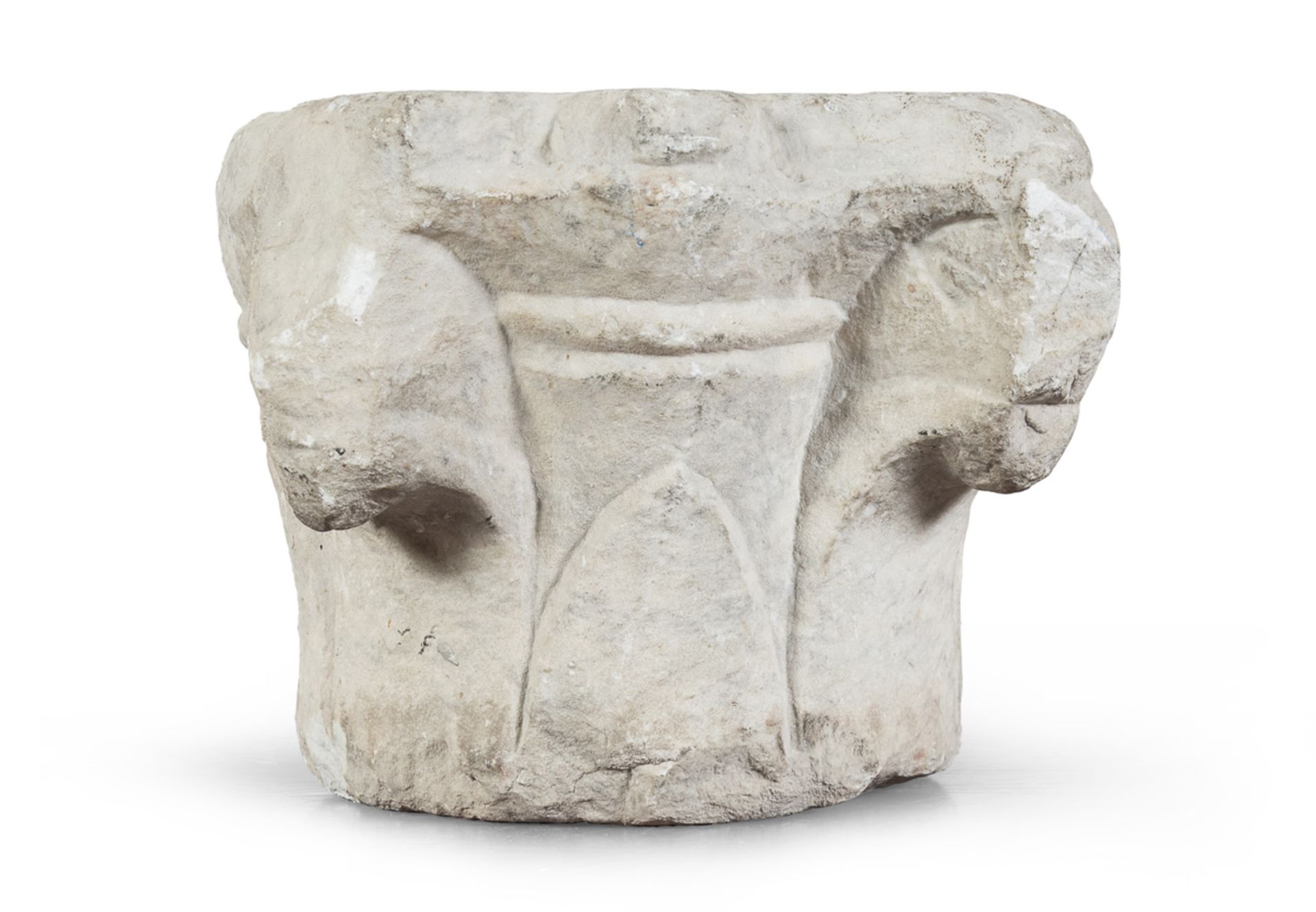 CAPITAL IN WHITE MARBLE - MEDIEVAL PERIOD