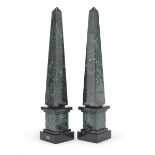 A PAIR OF OBELISKS IN GREEN GRANITE - 20TH CENTURY